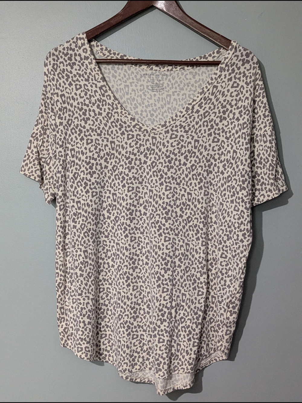 American‎ Eagle Soft & Sexy Women's Leopard Print V-Neck Top Tumblr Grunge